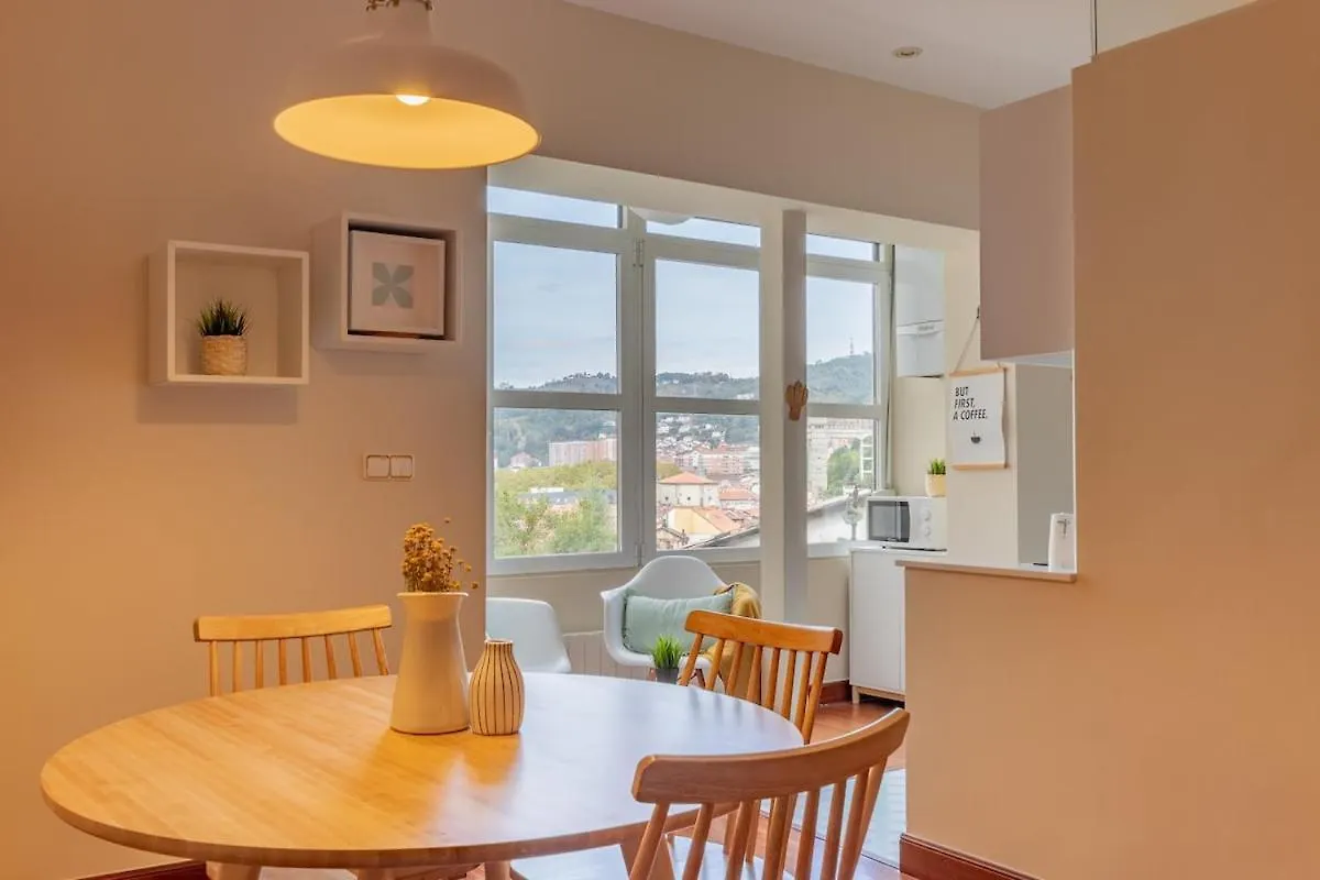 Acogedor Y Con Vistas - Casco Viejo & Parking Apartment Bilbao 0*,  Spain